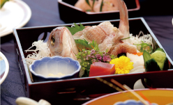 お食事